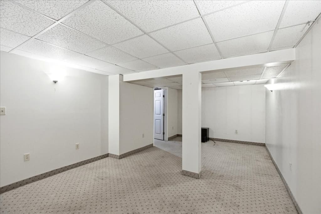 18 Scott Hollow Dr, Holyoke MA 01040 photo 32