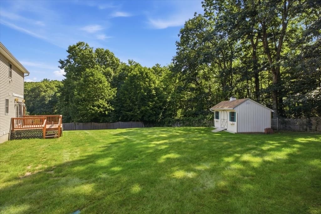 18 Scott Hollow Dr, Holyoke MA 01040 photo 38