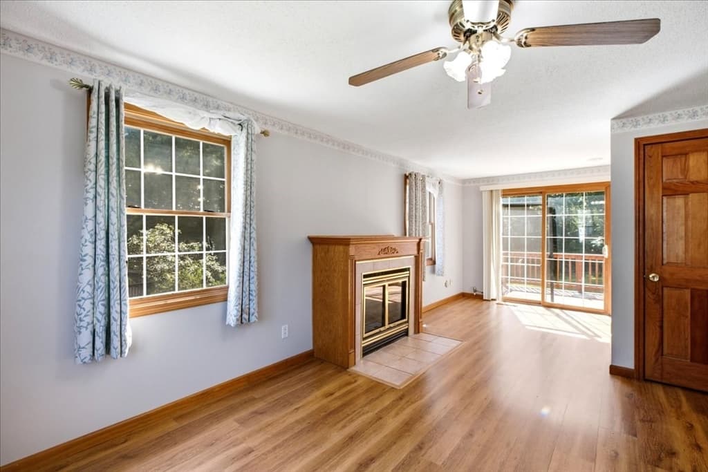 18 Scott Hollow Dr, Holyoke MA 01040 photo 15