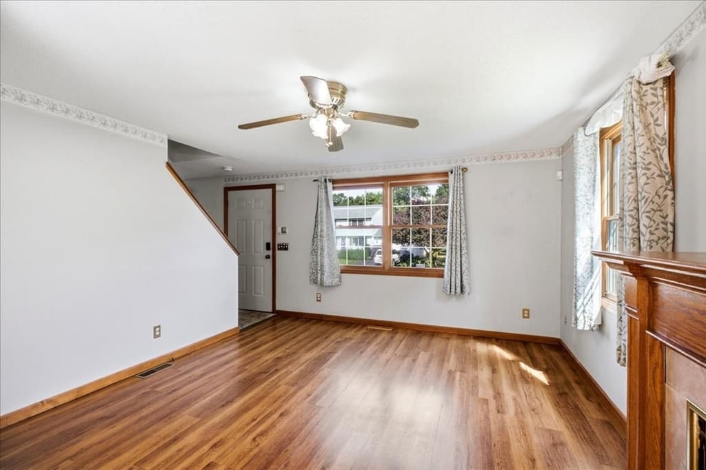18 Scott Hollow Dr, Holyoke MA 01040 photo 11