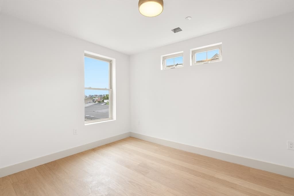 17 Princeton St # 3, Boston MA 02128 photo 9