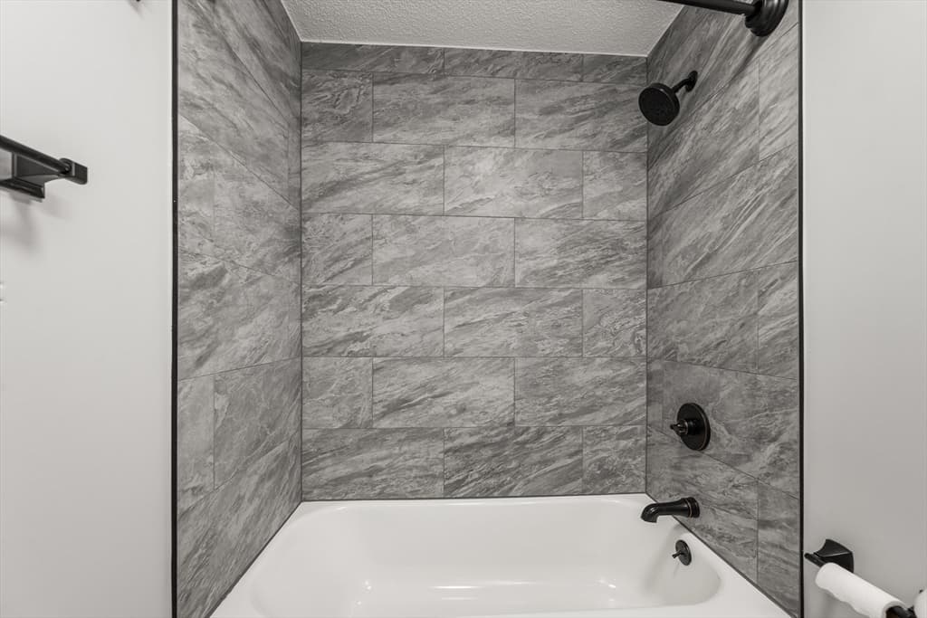 345 Pawtucket Blvd # 14, Lowell MA 01854 photo 24