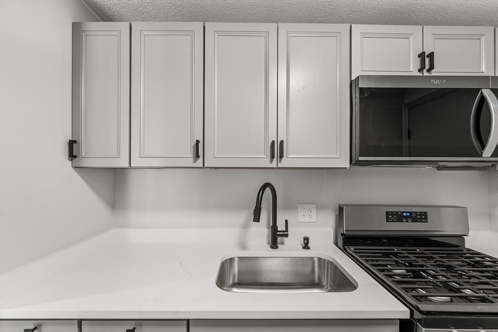 345 Pawtucket Blvd # 14, Lowell MA 01854 photo 11