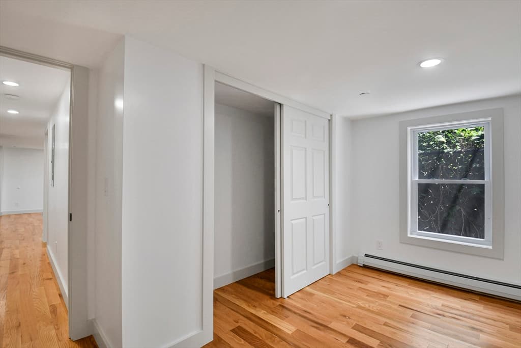 8 Sheldon St, Fitchburg MA 01420 photo 13