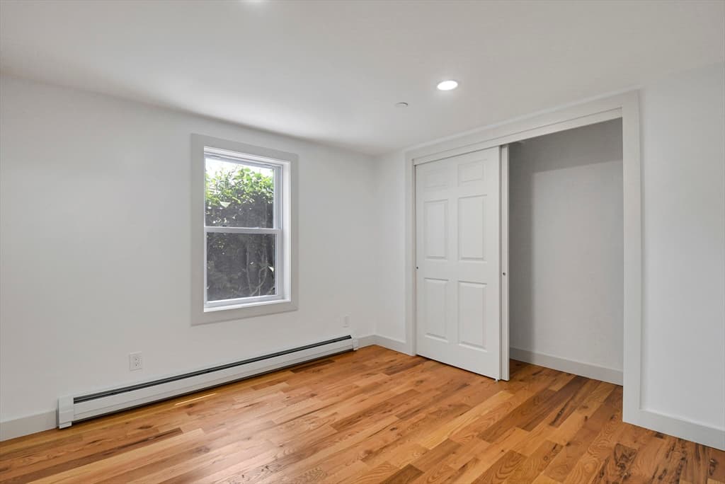 8 Sheldon St, Fitchburg MA 01420 photo 12