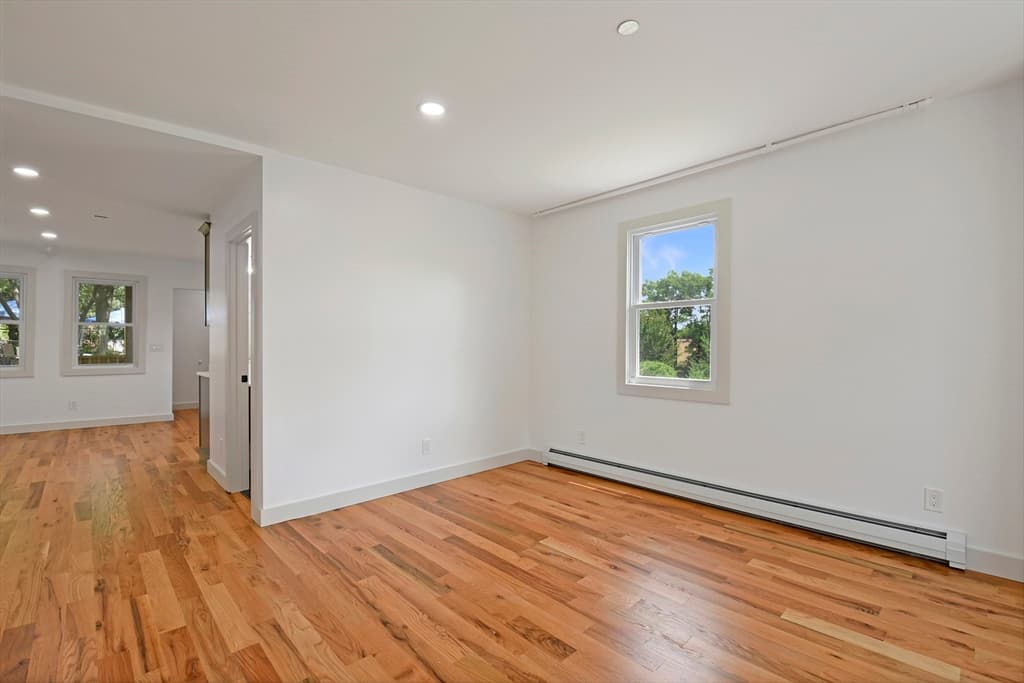 8 Sheldon St, Fitchburg MA 01420 photo 18