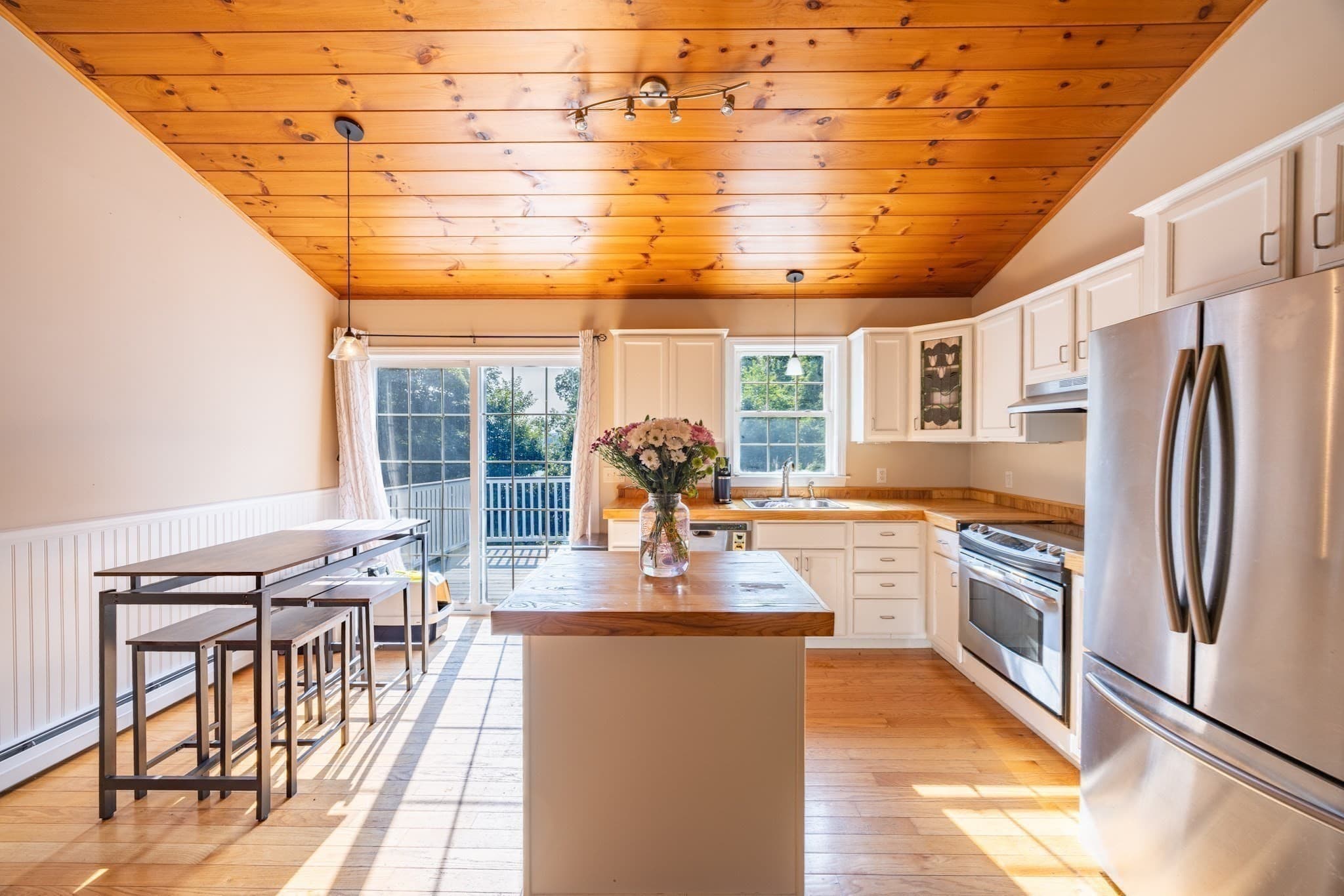 Single Family Residence at 17 Atwater Pl, West Brookfield MA 01585, West Brookfield, photo 6 of 33
