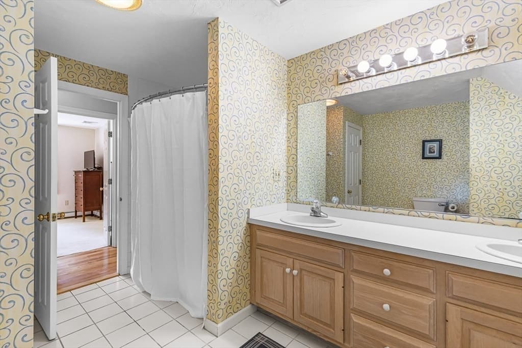 85 Comstock Dr, Wrentham MA 02093 photo 27