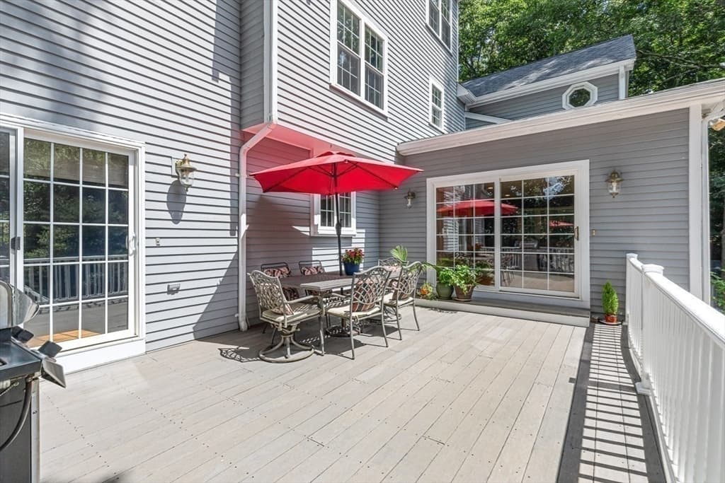 85 Comstock Dr, Wrentham MA 02093 photo 6