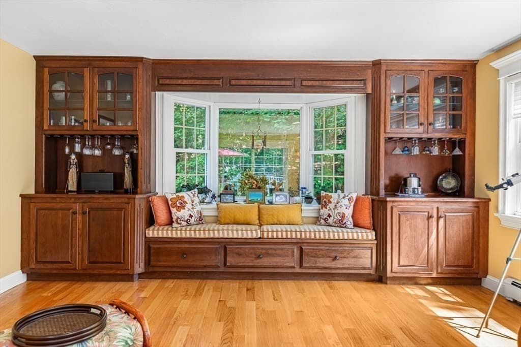 85 Comstock Dr, Wrentham MA 02093 photo 9