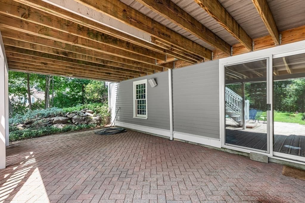 85 Comstock Dr, Wrentham MA 02093 photo 34
