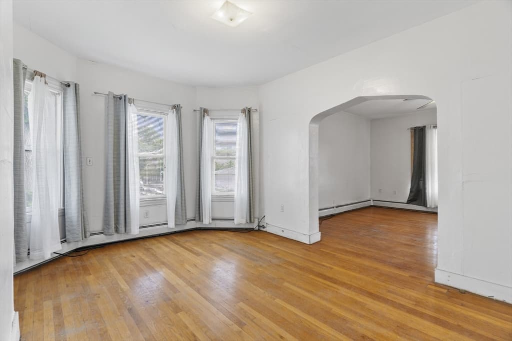 96 Ruthven St, Boston MA 02121 photo 5