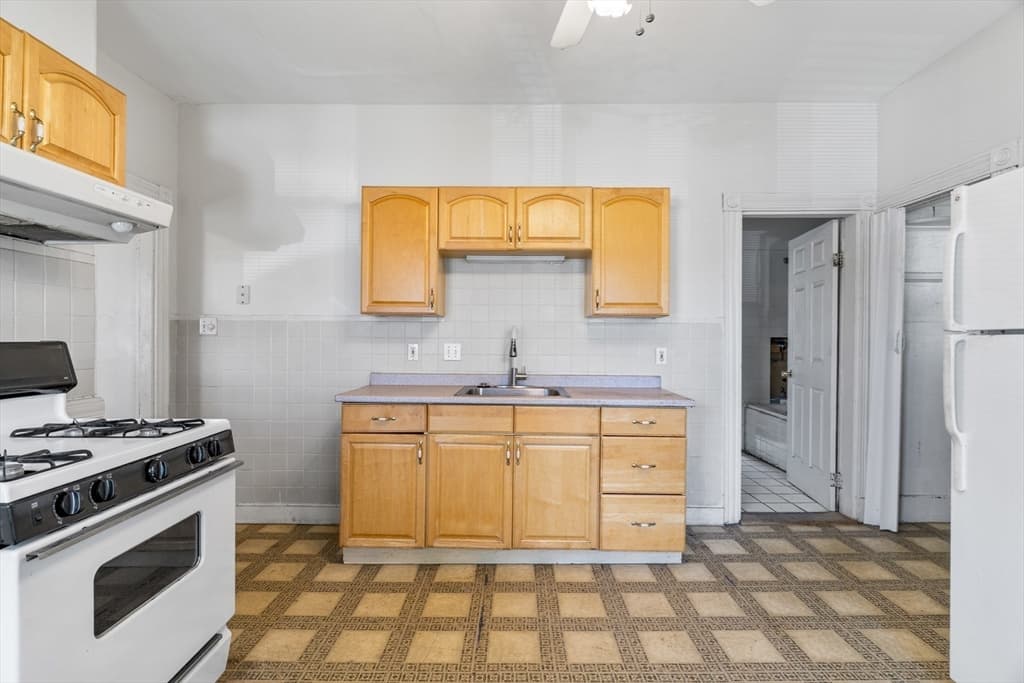 96 Ruthven St, Boston MA 02121 photo 19
