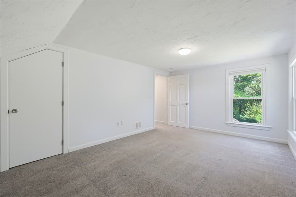 324 Taunton St, Wrentham MA 02093 photo 33