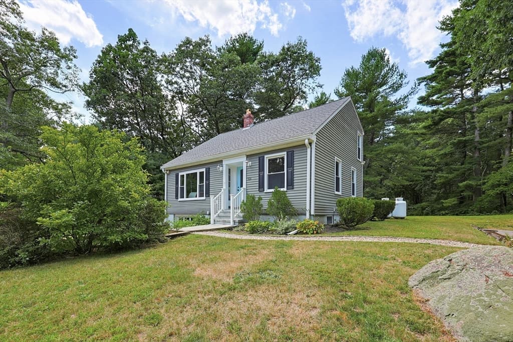 324 Taunton St, Wrentham MA 02093 photo 14