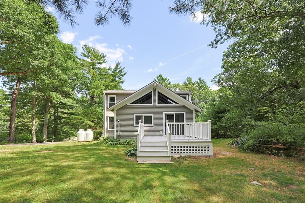 324 Taunton St, Wrentham MA 02093 photo 41
