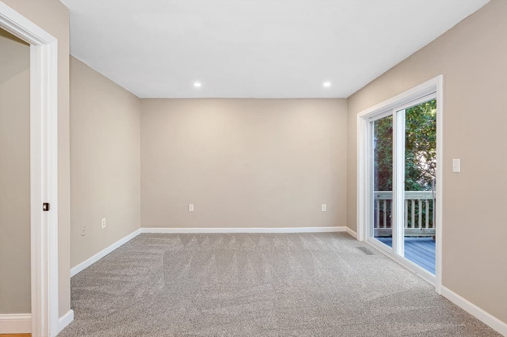 38 Farmland Rd # C, Lowell MA 01850 photo 12