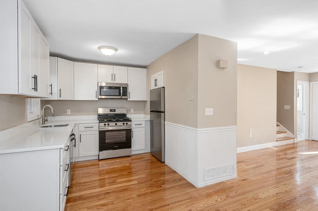 38 Farmland Rd # C, Lowell MA 01850 photo 7