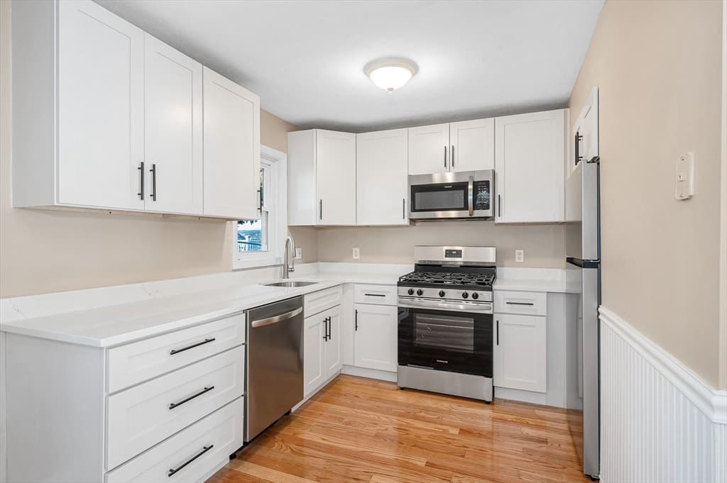 38 Farmland Rd # C, Lowell MA 01850 photo 9