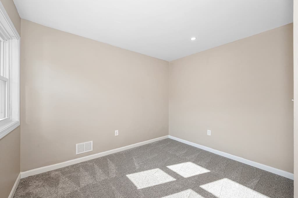 38 Farmland Rd # C, Lowell MA 01850 photo 19