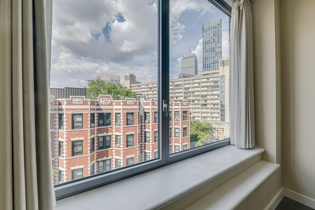 43 Westland Ave # 409, Boston MA 02115 photo 17