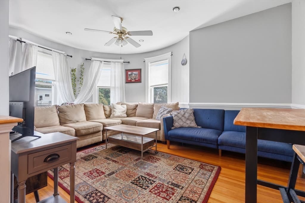 19 Pleasant St, Boston MA 02125 photo 17