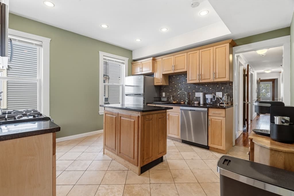 19 Pleasant St, Boston MA 02125 photo 22