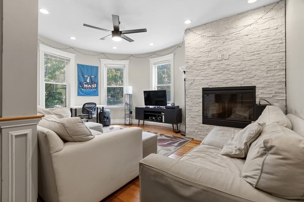 19 Pleasant St, Boston MA 02125 photo 28
