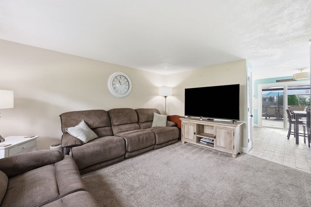 86 Corey Colonial # 86, Agawam MA 01001 photo 6