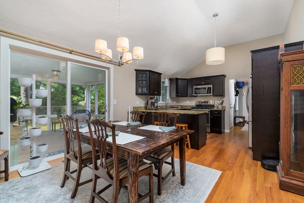 167 Willow St, Acton MA 01720 photo 8