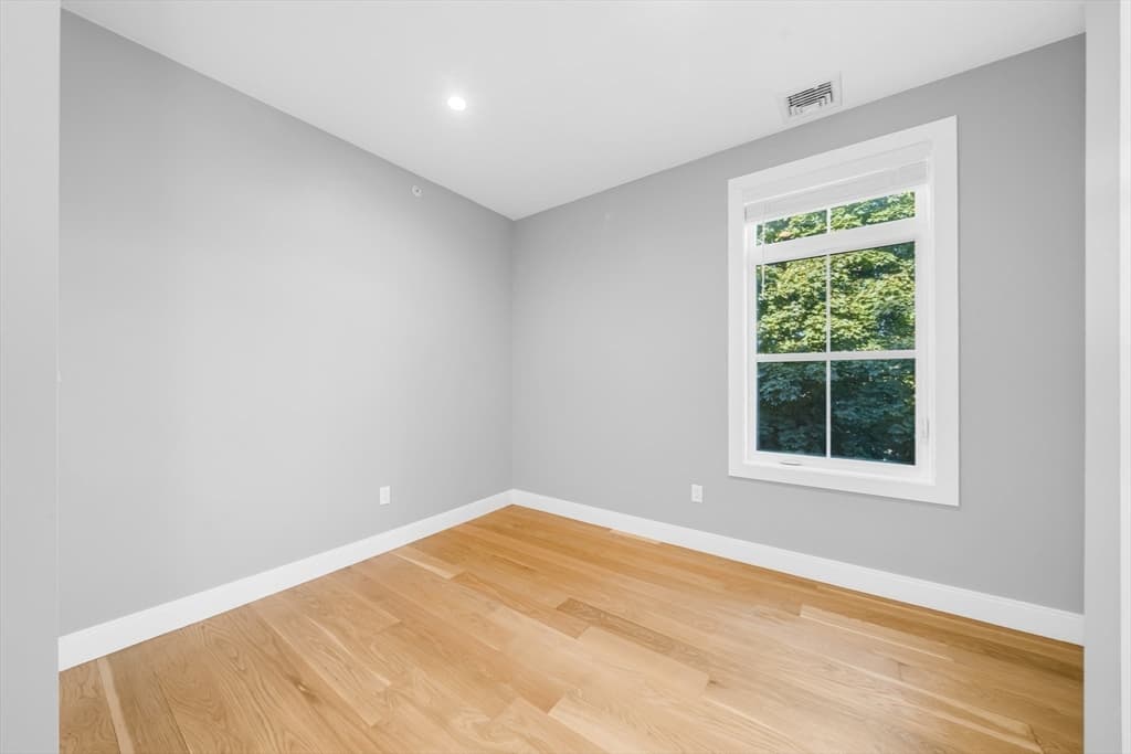 49A Chestnut St # 3, Wakefield MA 01880 photo 33