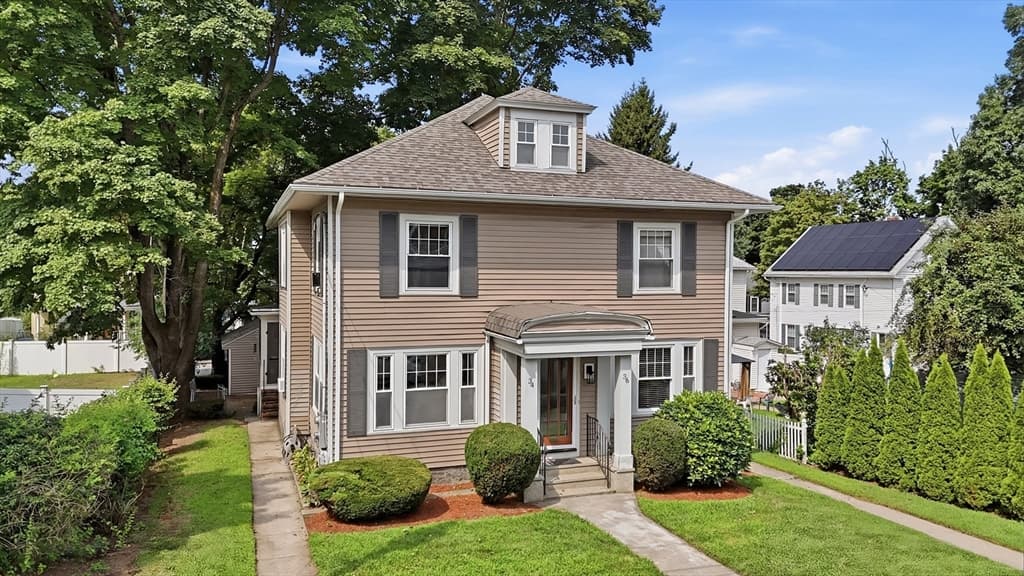 34 Daniels St # 34, Lowell MA 01852