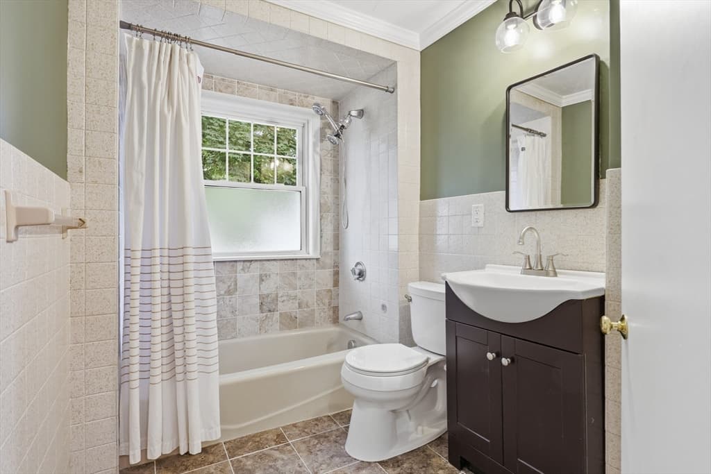34 Daniels St # 34, Lowell MA 01852 photo 19