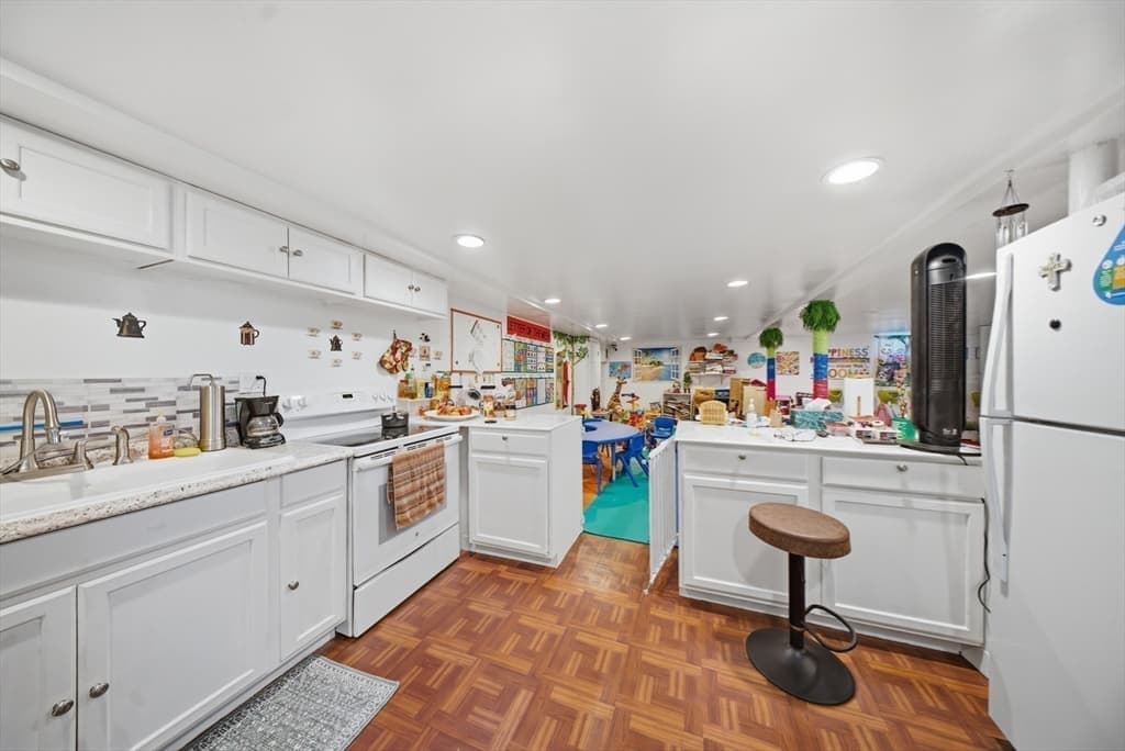 330 Lake St, Shrewsbury MA 01545 photo 15