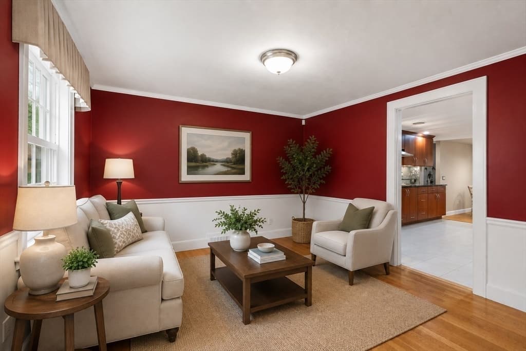 42 Sheridan Rd, Wellesley MA 02481 photo 2