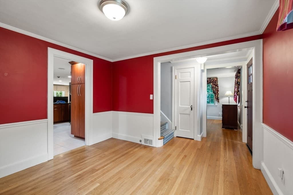 42 Sheridan Rd, Wellesley MA 02481 photo 3