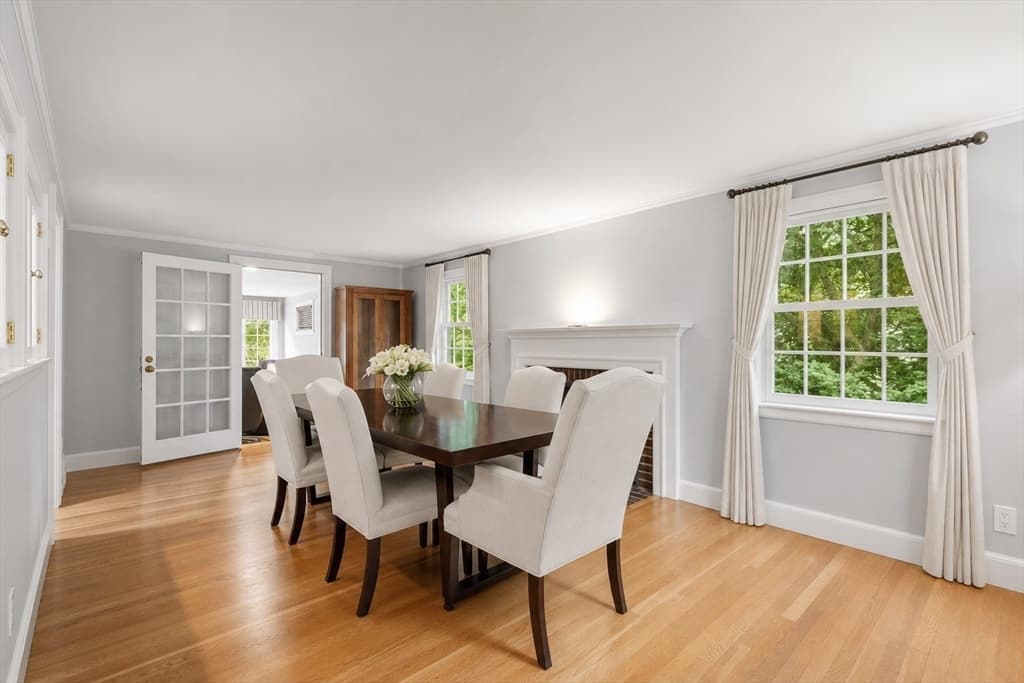 42 Sheridan Rd, Wellesley MA 02481 photo 5