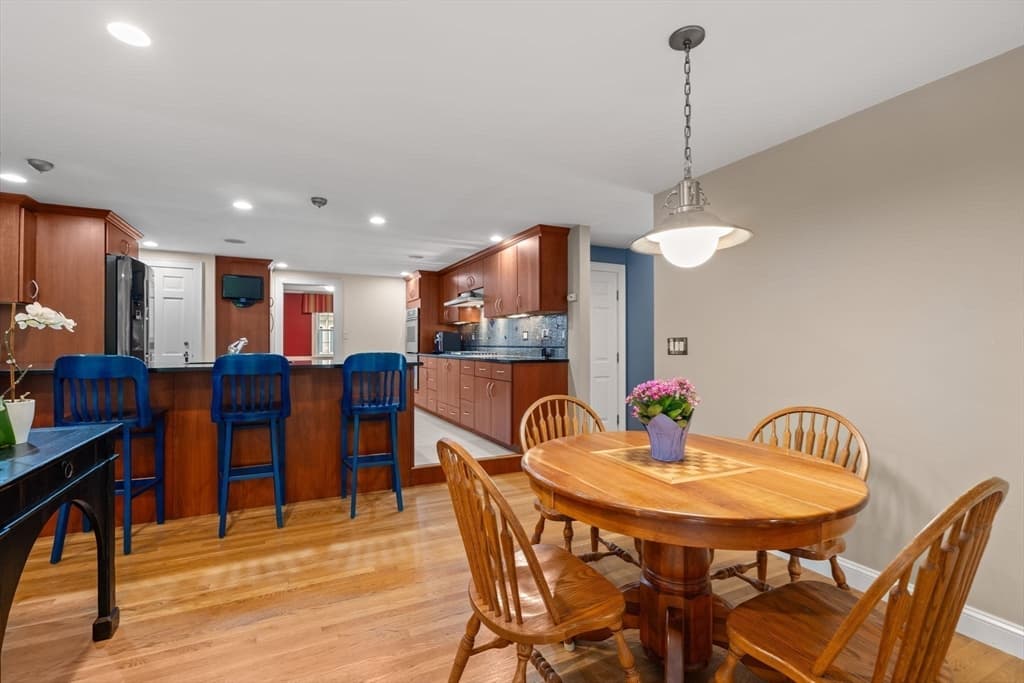 42 Sheridan Rd, Wellesley MA 02481 photo 10