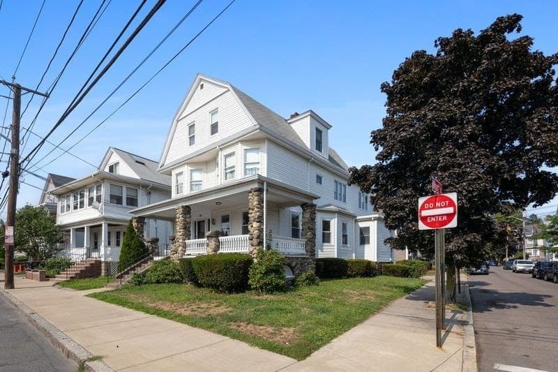 109 Bucknam St, Everett MA 02149 photo 2