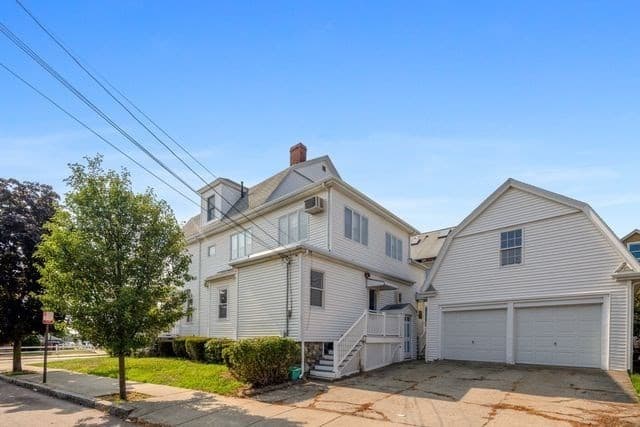 109 Bucknam St, Everett MA 02149 photo 3