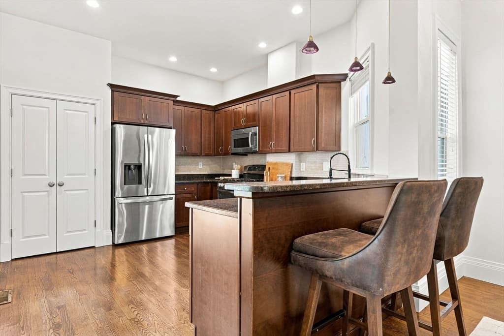 16 Thomas Park # 1, Boston MA 02127 photo 11
