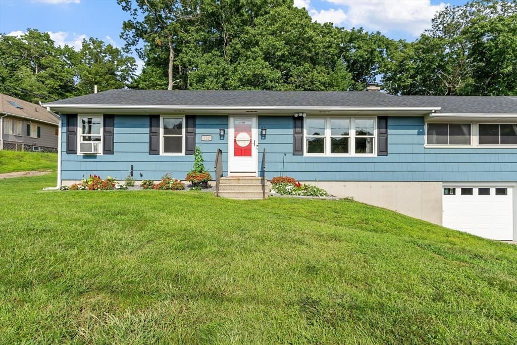 132 Main St., Holden MA 01520 photo 2