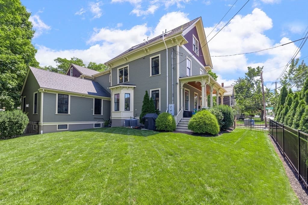 160 Walnut St # A, Newton MA 02460 photo 2