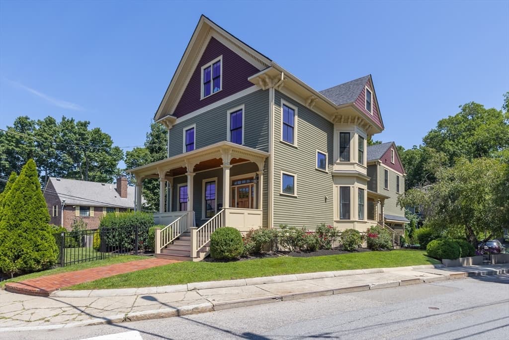 160 Walnut St # A, Newton MA 02460