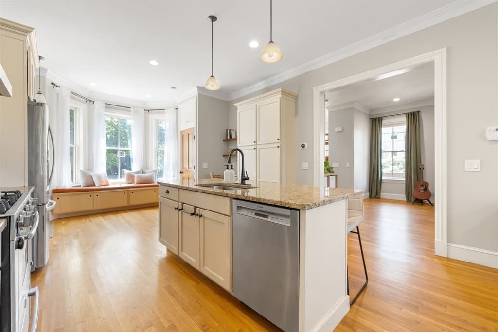 160 Walnut St # A, Newton MA 02460 photo 8