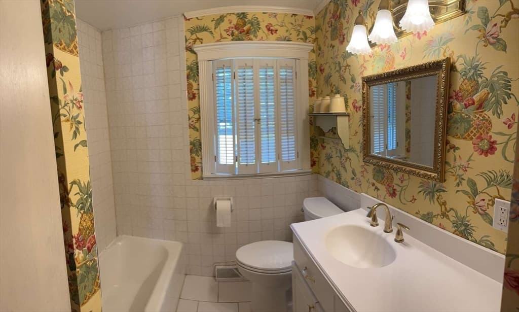 15 Wenonah Dr, Ludlow MA 01056 photo 8