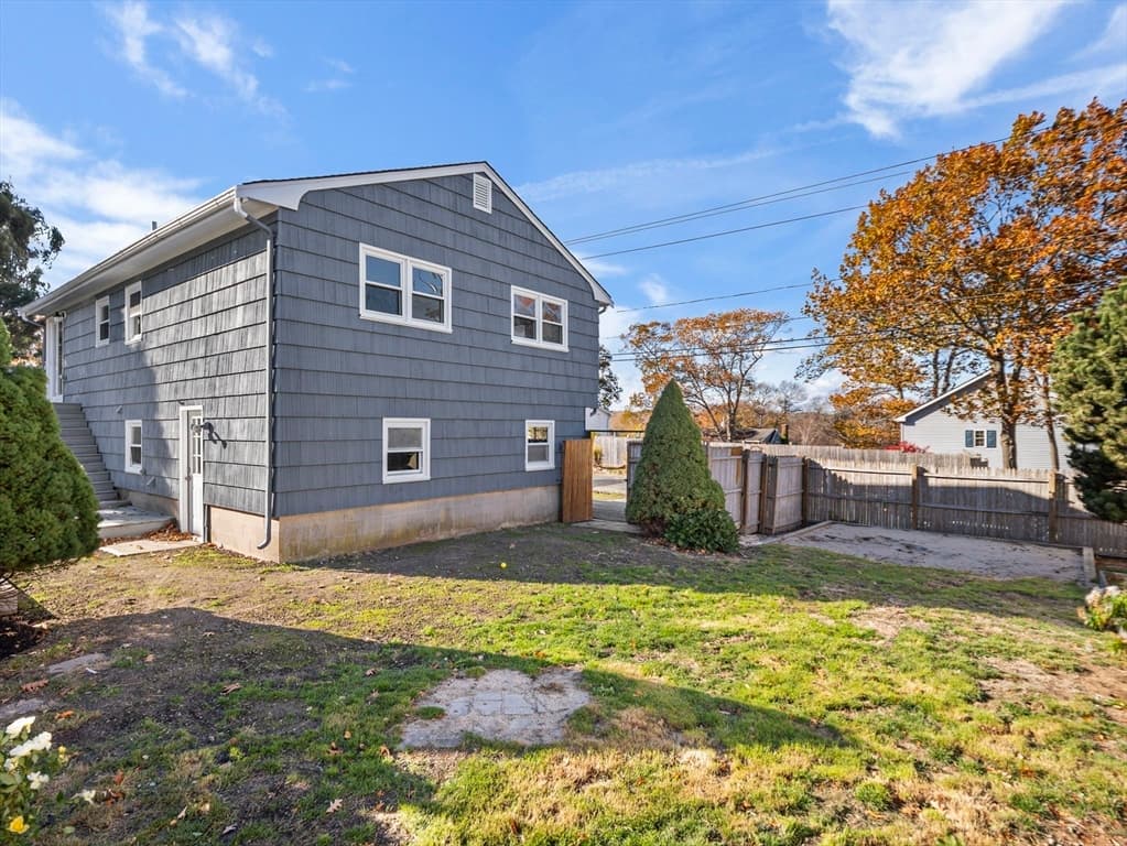 27 Hodgkins Rd, Rockport MA 01966 photo 15