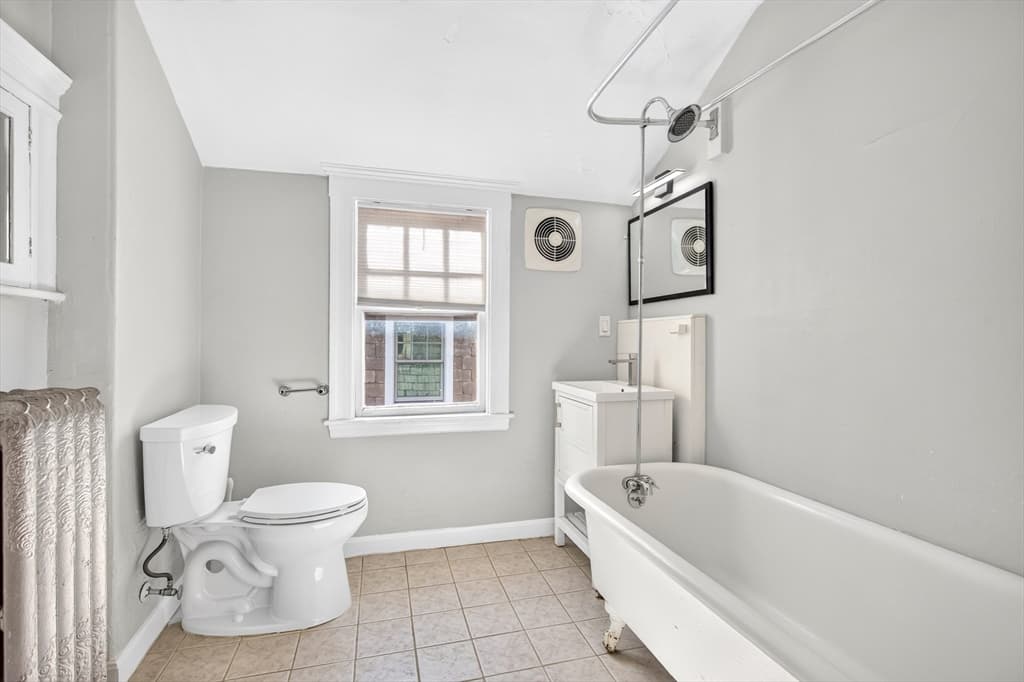 103-105 Colbourne Crescent, Brookline MA 02445 photo 27