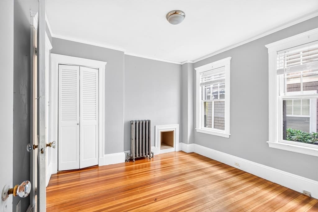 103-105 Colbourne Crescent, Brookline MA 02445 photo 7