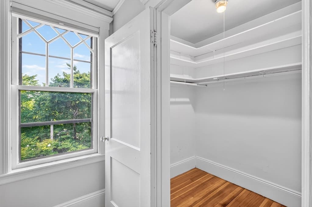 103-105 Colbourne Crescent, Brookline MA 02445 photo 28